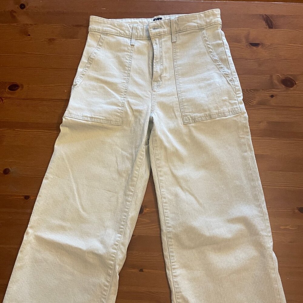 Wide-Leg Gap Jeans – Size 27P